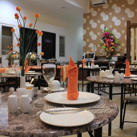 Mel'S Inn Manado Ngoại thất bức ảnh